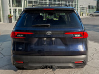 Visit our dealership to explore the recent trade-in of the 2024 TOYOTA GRAND HIGHLANDER XLE. This ex... (image 3)