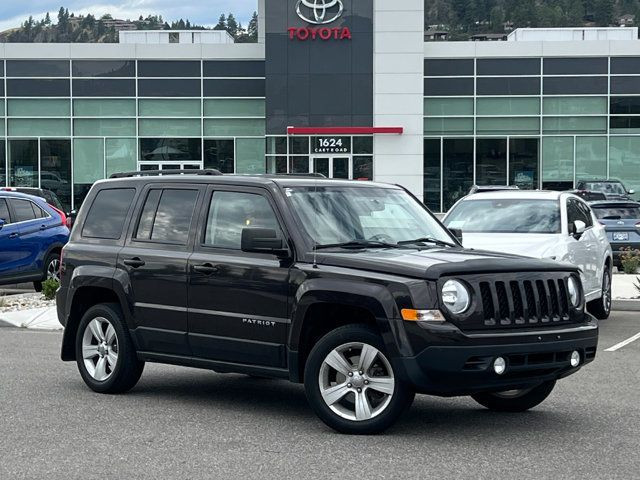 2014 Jeep Patriot North | NO ACCIDENST | REMOTE START | SUNROOF in Cars & Trucks in Kelowna - Image 2