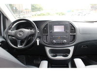 2018 MERCEDES METRIS 7 PASSENGERS LEATHER SEATS VAN WITH SIDE AND REAR PRIVACY GLASSES AND DUAL POWE... (image 3)