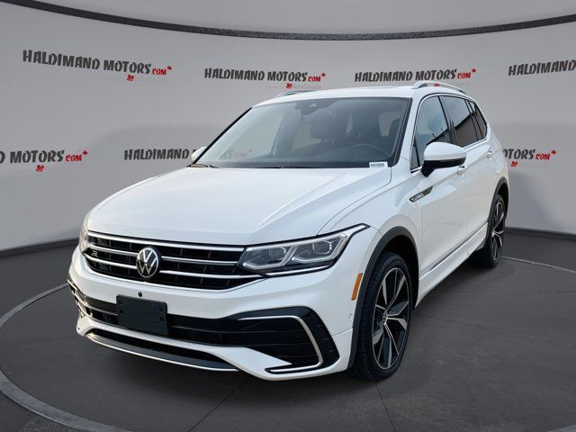 2024 Volkswagen Tiguan Highline R-Line in Cars & Trucks in Hamilton
