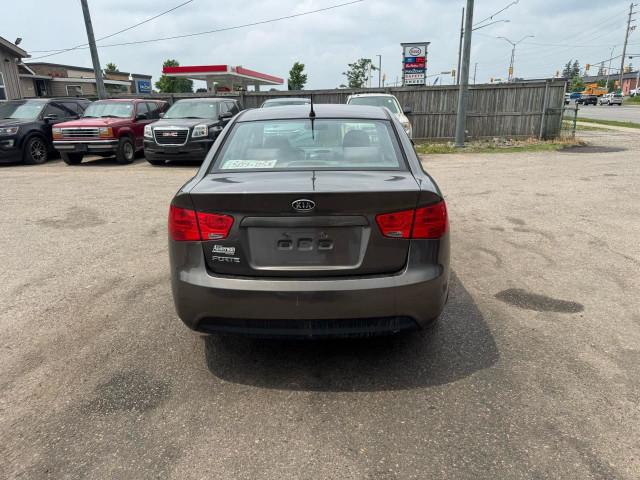 2010 Kia Forte AS IS, LX, RUNS AND DRIVES WELL in Cars & Trucks in London - Image 4