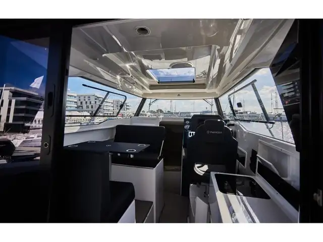 2025 Parker 760 QUEST in Powerboats & Motorboats in Québec City - Image 7