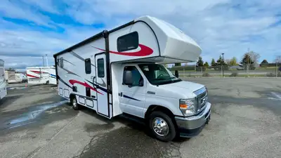 ****This unit was previously rented**** Very well made, equipped and maintained Class C based on the...