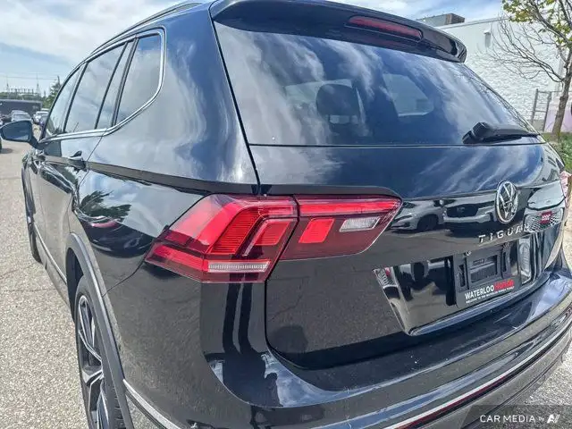 2024 Volkswagen Tiguan Highline R-Line | ACCIDENT FREE dans Autos et camions dans Kitchener / Waterloo - Image 17
