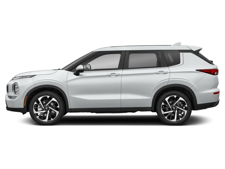 2022 Mitsubishi Outlander LE