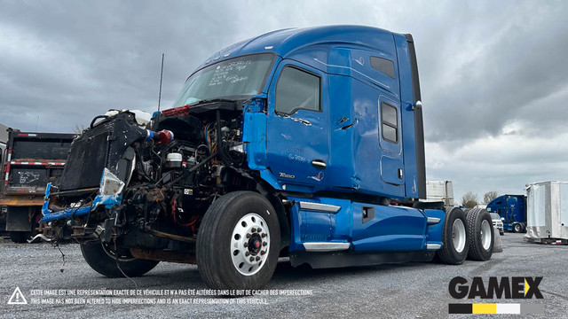 2017 KENWORTH T680 CAMION HIGHWAY ACCIDENTE dans Camions lourds  à Longueuil/Rive Sud - Image 2