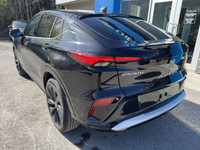 The 2025 Buick Envista Sport Touring, presented in Ebony Twilight Metallic with an Ebony interior an... (image 5)