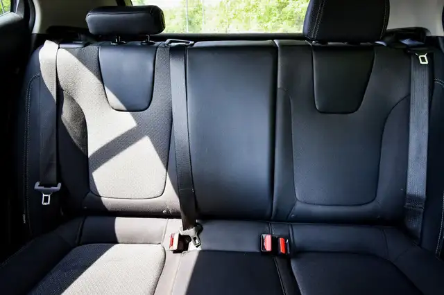 2022 Buick Encore GX Preferred • HEATED SEATS • REAR CAM • CP/AA in Cars & Trucks in Kingston - Image 28