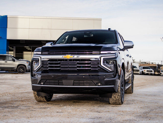 2025 Chevrolet Suburban Premier in Cars & Trucks in Edmonton - Image 3