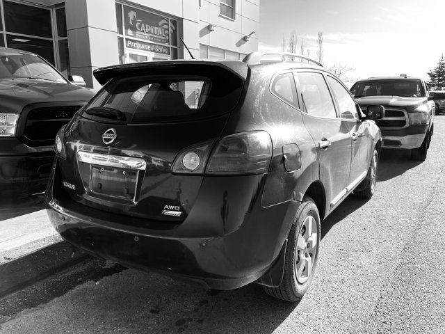 2011 Nissan Rogue in Cars & Trucks in Edmonton - Image 4