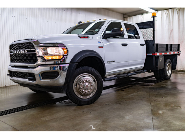 2022 Ram 4500 4x4 Crew Cab Tradesman Deck HEMI BCam in Cars & Trucks in Calgary - Image 4