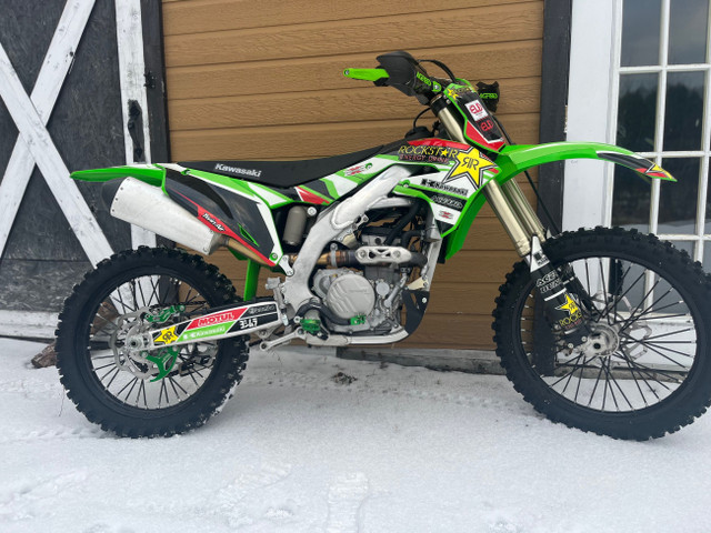 2022 Kawasaki KX250F in Dirt Bikes & Motocross in Lac-Saint-Jean - Image 2