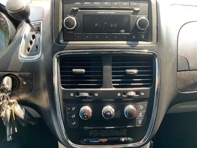 2012 Dodge Grand Caravan SE **ONLY 76,000KM-STOW N GO-1 OWNER-CE in Cars & Trucks in City of Toronto - Image 14