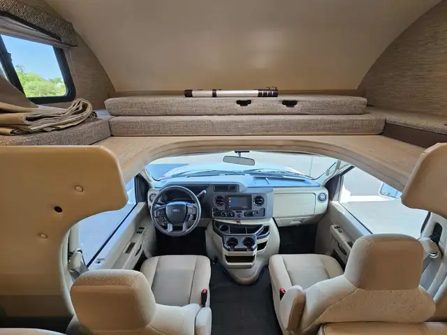 2022 Thor Chateau 31WV in RVs & Motorhomes in Moncton - Image 5