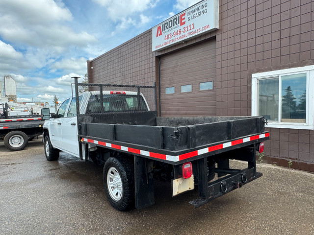 2016 GMC Sierra 3500HD Flat Bed 4X4 in Cars & Trucks in Calgary - Image 3