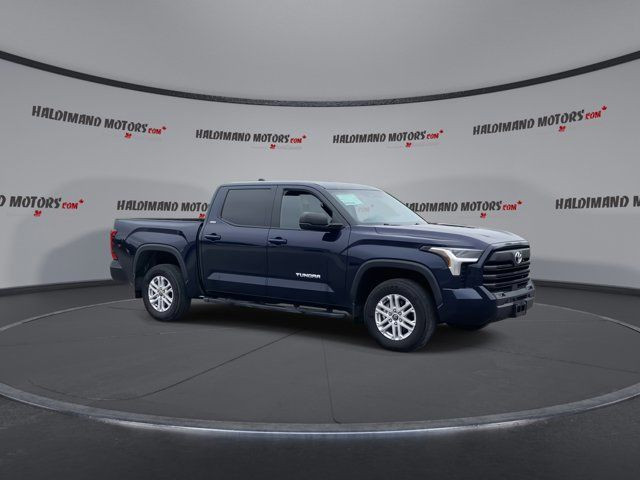 2022 Toyota Tundra SR5 4x4 in Cars & Trucks in Hamilton - Image 2
