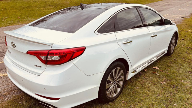 2015 Hyundai Sonata 2.4L Sport in Cars & Trucks in Oakville / Halton Region - Image 4