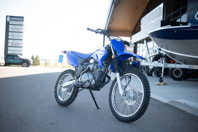 2025 Yamaha TT-R 125LE in Dirt Bikes & Motocross in Strathcona County - Image 3