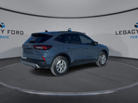 *Sunroof, Power Liftgate, 200A Equipment Group!* This 2025 Ford Escape is engineered to be powerful,... (image 7)