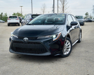 2022 Toyota Corolla LE | Heated Seats and Steering Wheel | Keyless Entry | Backup Cam | Blindspot Monitor