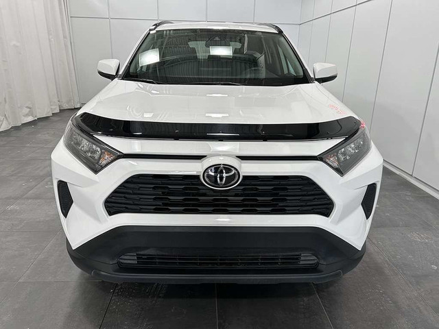  2020 Toyota RAV4 LE - AWD - SIEGES CHAUFFANTS - BLUETOOTH in Cars & Trucks in Québec City - Image 2