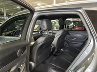 **MONTH-END SPECIAL!** FEATURING : 4MATIC AWD, DUAL SUNROOF, WOOD TRIMS, MULTIBEAM LED HEADLIGHTS, M... (image 7)