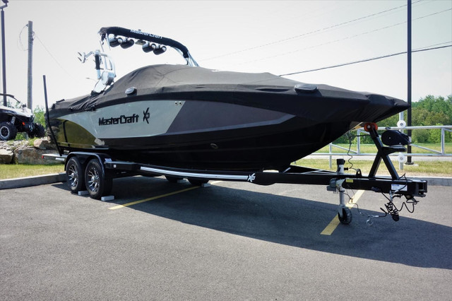 2016 Mastercraft X46 in Powerboats & Motorboats in Shawinigan - Image 2
