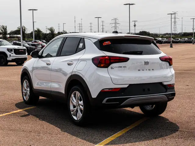 2026 Buick Encore GX Preferred dans Autos et camions dans Comté de Strathcona - Image 7
