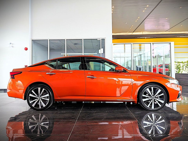 2022 Nissan Altima 2.5 Platinum AWD in Cars & Trucks in City of Montréal - Image 4