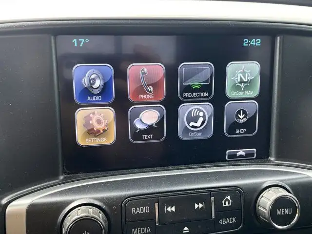 2017 GMC Sierra 1500 SLT in Cars & Trucks in Edmonton - Image 26