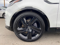See Dealer Website for Details. Engine: Straight 6 Cylinder Engine (image 8)