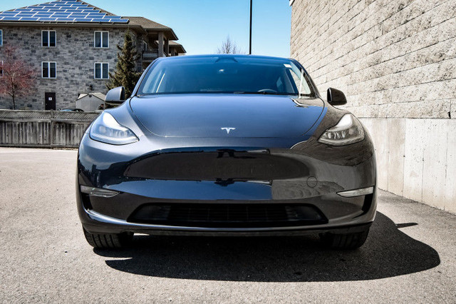 2024 Tesla Model Y BASE • SUNROOF • NAV • 360 CAM • POWER LIFTGA in Cars & Trucks in Kingston - Image 4