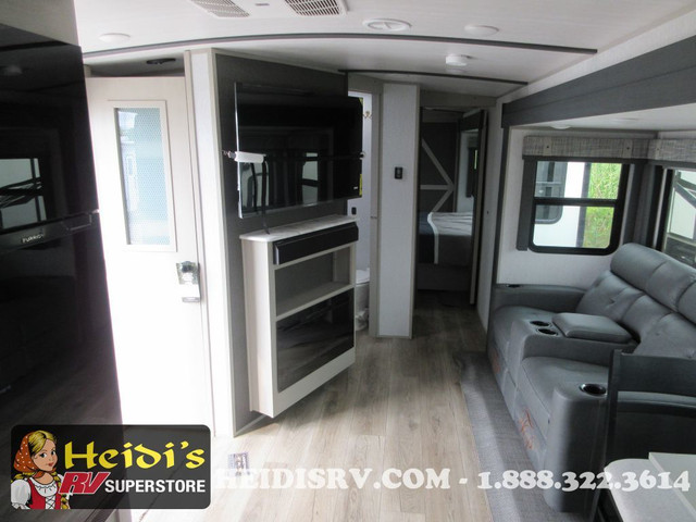 2024 SALEM FOREST RIVER HEMISPHERE 270FKS (OUTSIDE KITCHEN *) in Travel Trailers & Campers in Barrie - Image 4