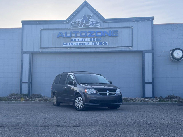 2017 Dodge Grand Caravan SXT in Cars & Trucks in Calgary - Image 2