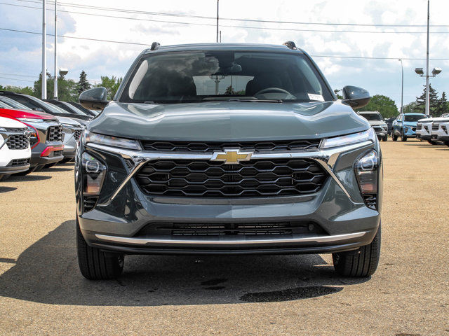 2025 Chevrolet Trax LT in Cars & Trucks in Edmonton - Image 3