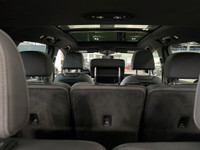 **MONTH-END SPECIAL!** FEATURING : S-LINE, QUATTRO AWD, 7 PASSENGER SEATING, DIGITAL GAUGE CLUSTER N... (image 7)