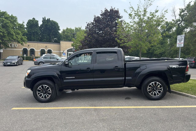 2014 Toyota Tacoma in Cars & Trucks in City of Toronto - Image 2
