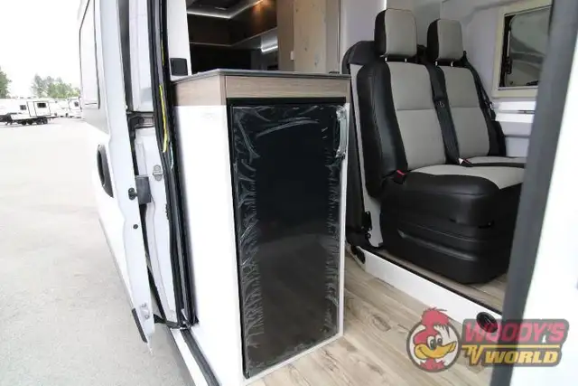 2025 WESTFALIA WAVE SKYLIGHT in RVs & Motorhomes in Abbotsford - Image 22
