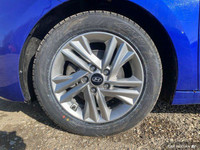 This Hyundai Elantra delivers a Regular Unleaded I-4 2.0 L/122 engine powering this Variable transmi... (image 8)
