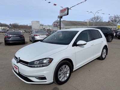  2018 Volkswagen Golf Trendline-59k-heated seats