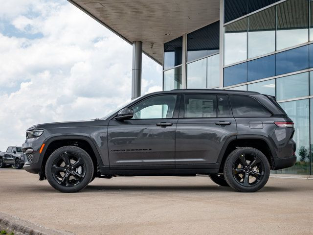 2025 Jeep Grand Cherokee Limited in Cars & Trucks in Barrie - Image 4