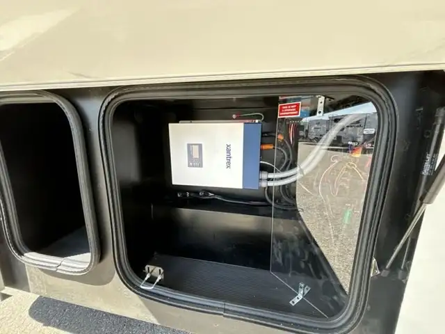 2023 Coachmen RV Sportscoach SRS 365RB in RVs & Motorhomes in Abbotsford - Image 21