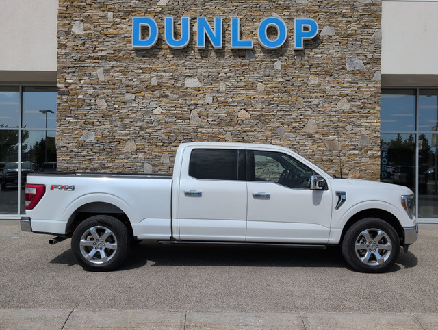 2023 Ford F-150 Lariat Chrome 4WD SuperCrew 6.5 Foot Box in Cars & Trucks in Lethbridge