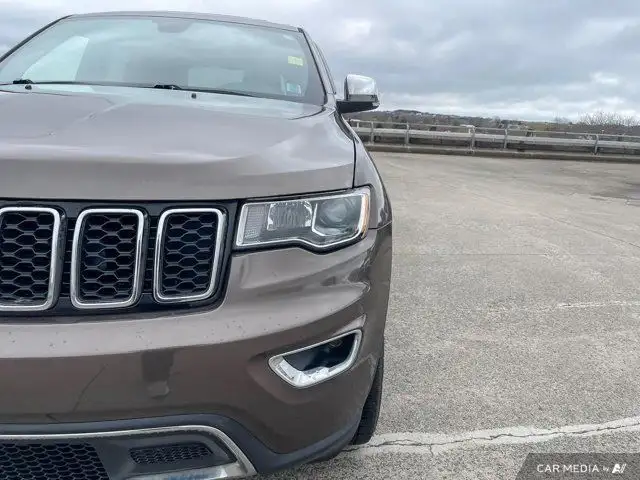 2019 Jeep Grand Cherokee Limited in Cars & Trucks in Dartmouth - Image 12