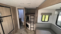 Palomino Trailer PAT294DBHS- Welcome to your new home away from home, where the whole families comfo... (image 8)