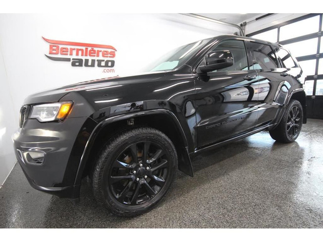 2022 Jeep Grand Cherokee ALTITUDE / TOIT / 4X4 in Cars & Trucks in Lévis - Image 3