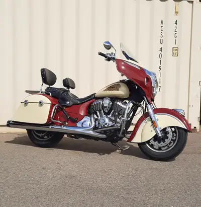 2015 Indian Chieftan. Very clean and extremely well cared for. New tires. Fresh service. Bars. exhau...
