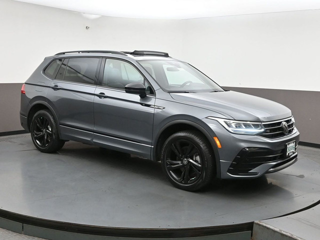 2024 Volkswagen Tiguan Comfortline R-Line Panoramic Roof | 19" B in Cars & Trucks in City of Halifax