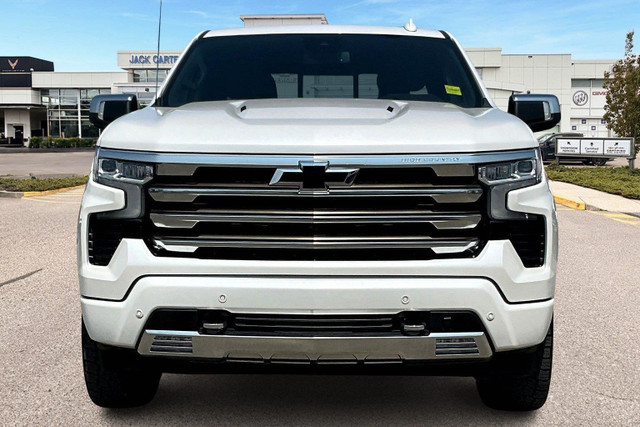 2022 Chevrolet Silverado 1500 High Country HIGH COUNTRY, 6.2L... in Cars & Trucks in Calgary - Image 4