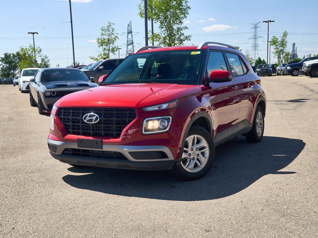 2021 Hyundai Venue Preferred | Backup Cam | Lane Keep Assist in Cars & Trucks in Edmonton